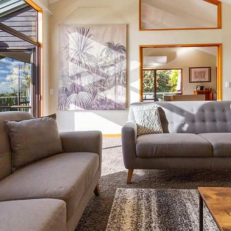 Sherwood Lodge 4-Bedroom Holiday Home With Spectacular Views Christchurch Luaran gambar