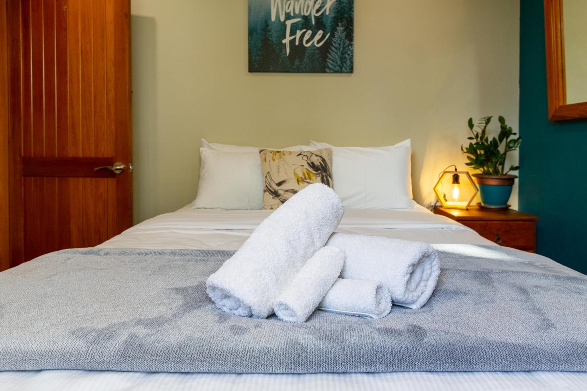 Sherwood Lodge 4-Bedroom Holiday Home With Spectacular Views Christchurch Luaran gambar